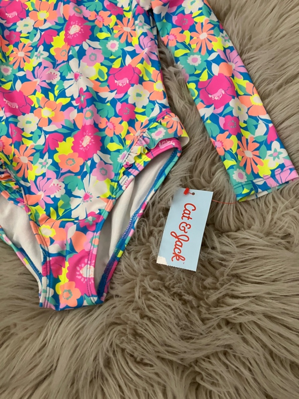 NEW - CAT & JACK Girls' Floral Printed Long Sleeve One Piece Rash Guard | XS 4-5 - Picture 6 of 12